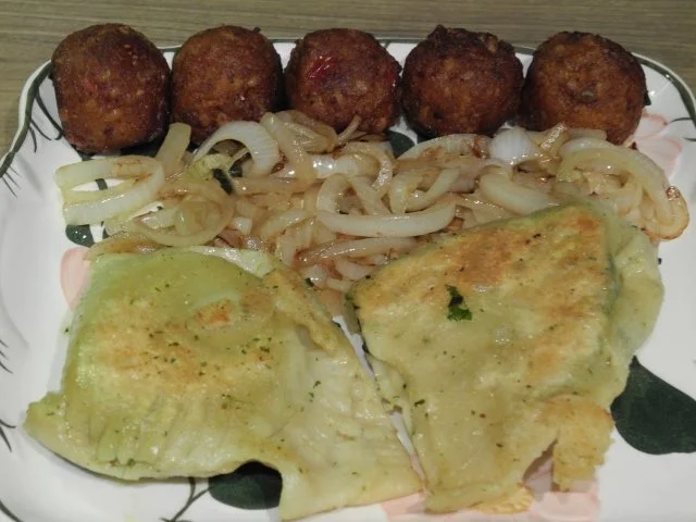 Vegane Maultaschen mit Zwiebel - Spinat - Füllung an gebratenen Zwiebeln - Rezept - Bild Nr. 2