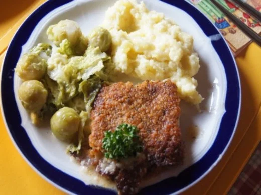 Schlemmerfilet mit Rosenkohl-Wirsing Gemüse und Sellerie-Kartoffelstampf - Rezept