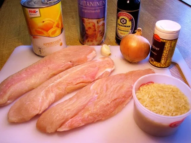 Rezept: Reispfanne mit Putenbrust und Aprikosen Bild Nr. 2 Reispfanne mit Putenbrust und Aprikosen - Rezept - Bild Nr. 2
