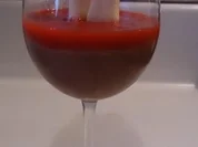 Mousse au chocolat mit Erdbeerfruchtspiegel - Rezept