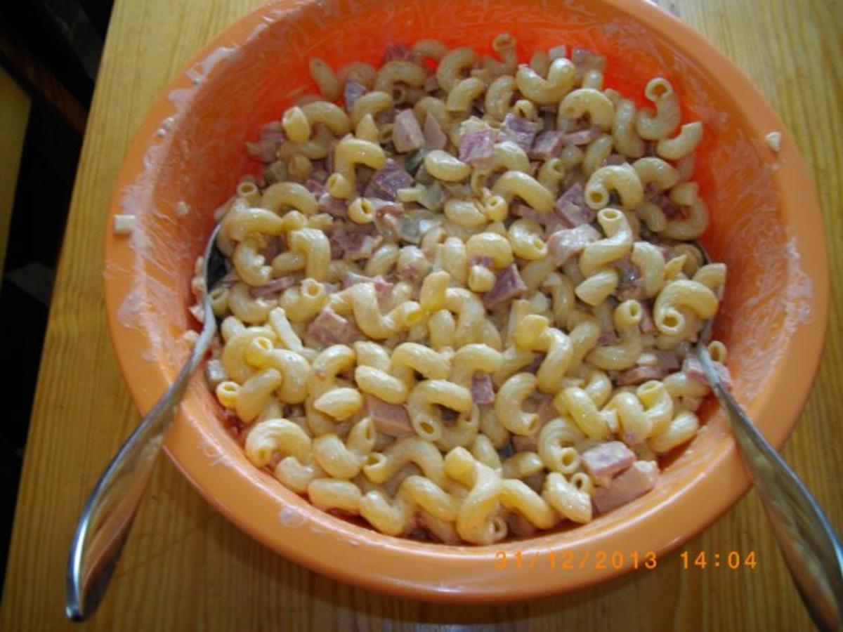 Nudelsalat mit Hörnchennudeln Rezepte - kochbar.de