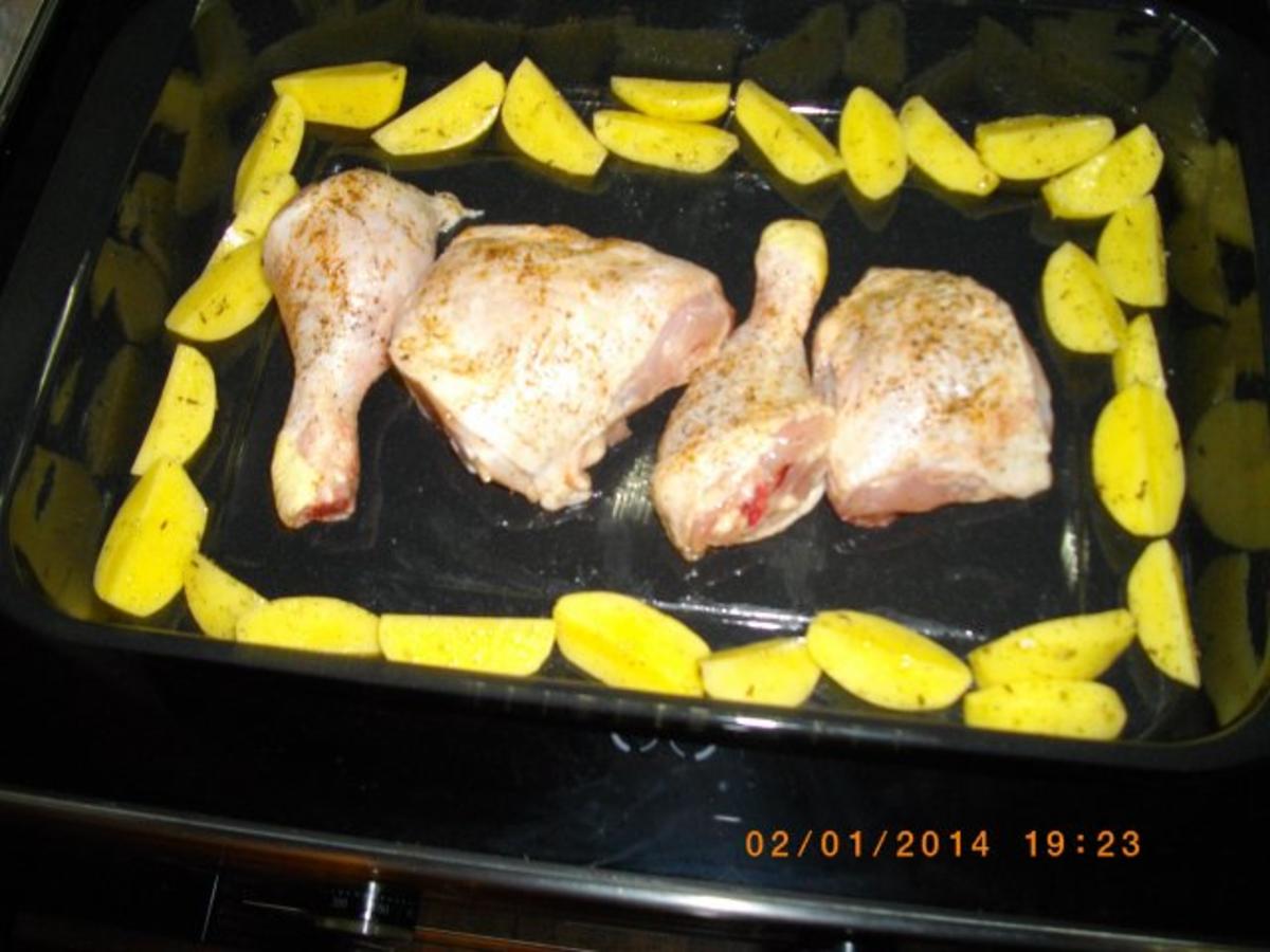 Hähnchenschlegel mit Ofenkartoffeln und Ofengemüse - Rezept