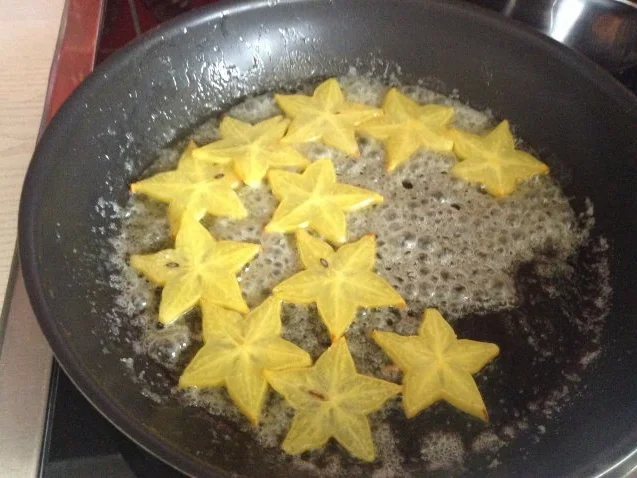 Panna Cotta mit lauwarmen Beeren - Rezept - Bild Nr. 2