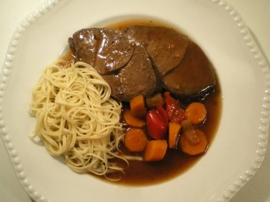 Hirschbraten asiatisch angehaucht mit  Chow Mien Nudeln - Rezept - Bild Nr. 2
