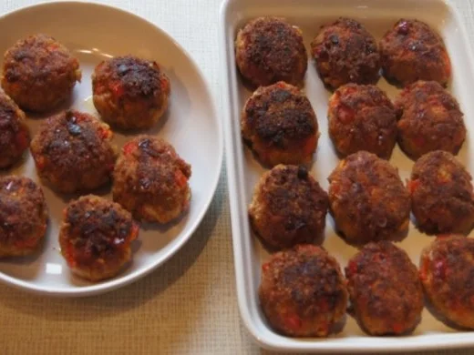 Rezept: Paprikabuletten à la Papa Paprikabuletten à la Papa - Rezept