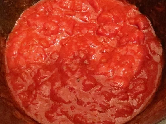 Kochen: Selbstgemachte Tagliatelle mit Tomatensauce - Rezept - Bild Nr. 2