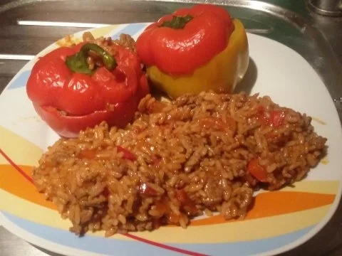 Rezept: Gefüllte Paprika mit Hack und Reis Bild Nr. 2 Gefüllte Paprika mit Hack und Reis - Rezept - Bild Nr. 2