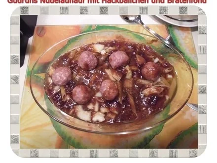 Rezept: Fleisch: Nudelauflauf mit Hackfleischbällchen Bild Nr. 5 Fleisch: Nudelauflauf mit Hackfleischbällchen - Rezept - Bild Nr. 5