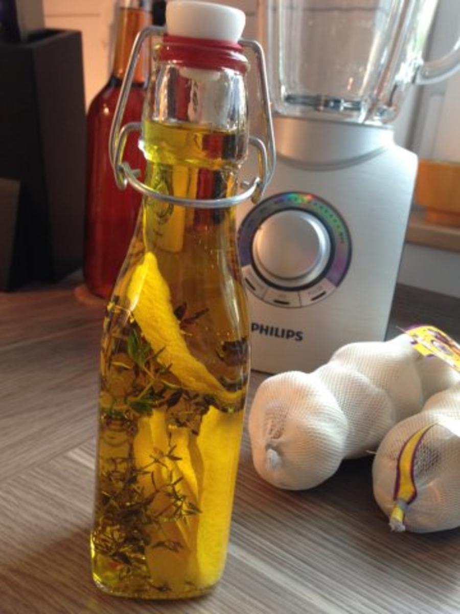 Zitronen-Thymian-Öl - Rezept mit Bild - kochbar.de
