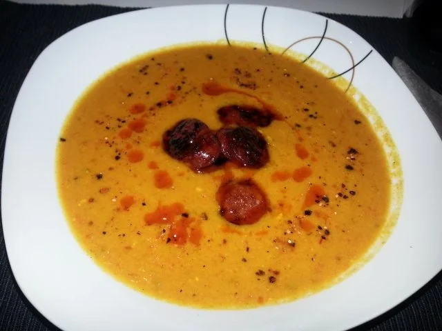 Paprikasuppe mit knuspriger Chorizo - Rezept