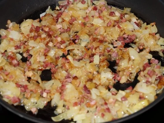 Appetitanreger: Himmel und Äd mit Fleischkäse auf Amuse Geule - Rezept - Bild Nr. 2