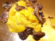 Liebevolles Kürbiseis mit kandierten Pekannüssen - Rezept