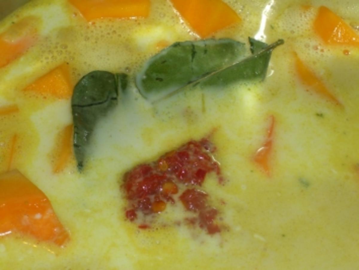 Bilder für Scharfe Kürbissuppe mit Kokos und Curry - Rezept