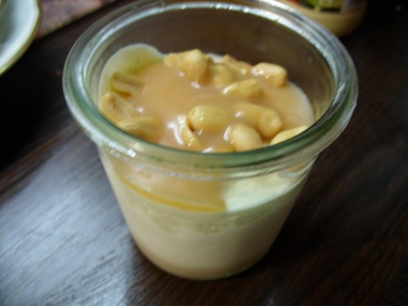 Dessert: Weißes Schokoladenparfait mit Karamellsoße - einfach - von ...