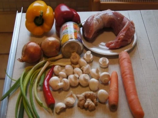 Schweinefilet süß-sauer mit Gemüse und Curry-Reis - Rezept - Bild Nr. 2