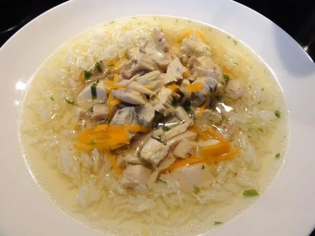 Rezept: Suppe: feine HÜHNCHENBRÜHE Bild Nr. 2 Suppe: feine HÜHNCHENBRÜHE - Rezept - Bild Nr. 2