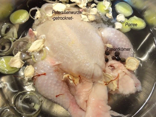 Rezept: Suppe: feine HÜHNCHENBRÜHE Bild Nr. 3 Suppe: feine HÜHNCHENBRÜHE - Rezept - Bild Nr. 3