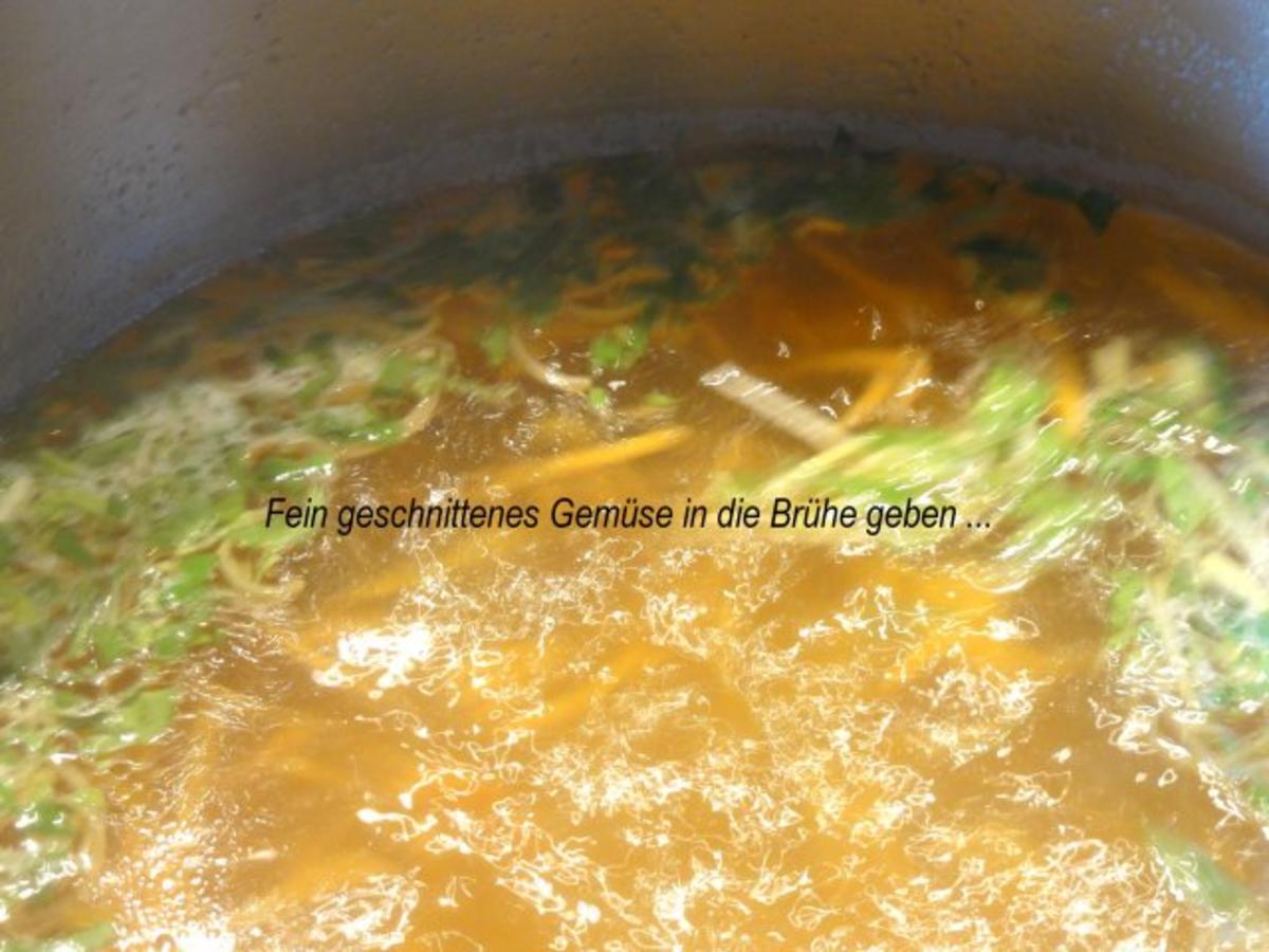 Suppe:  feine HÜHNCHENBRÜHE - Rezept - Bild Nr. 7