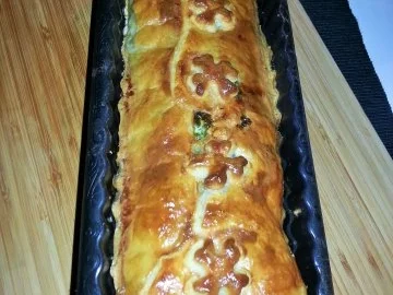 Rezept: Leberkäspastete mit Pilzfülung an knackigem Gurkensalat Bild Nr. 2 Leberkäspastete mit Pilzfülung an knackigem Gurkensalat - Rezept - Bild Nr. 2