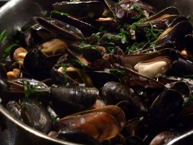Rezept: Miesmuscheln an Gemüse-Currysauce Bild Nr. 3 Miesmuscheln an Gemüse-Currysauce - Rezept - Bild Nr. 3