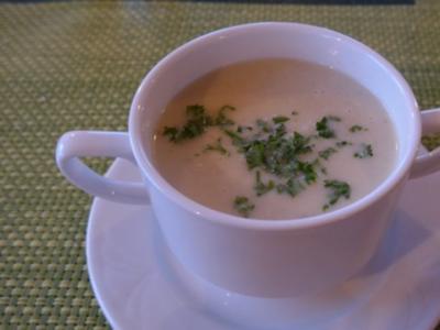 Suppen & Eintöpfe : Kohlrabi - Pastinaken - Süppchen - Rezept