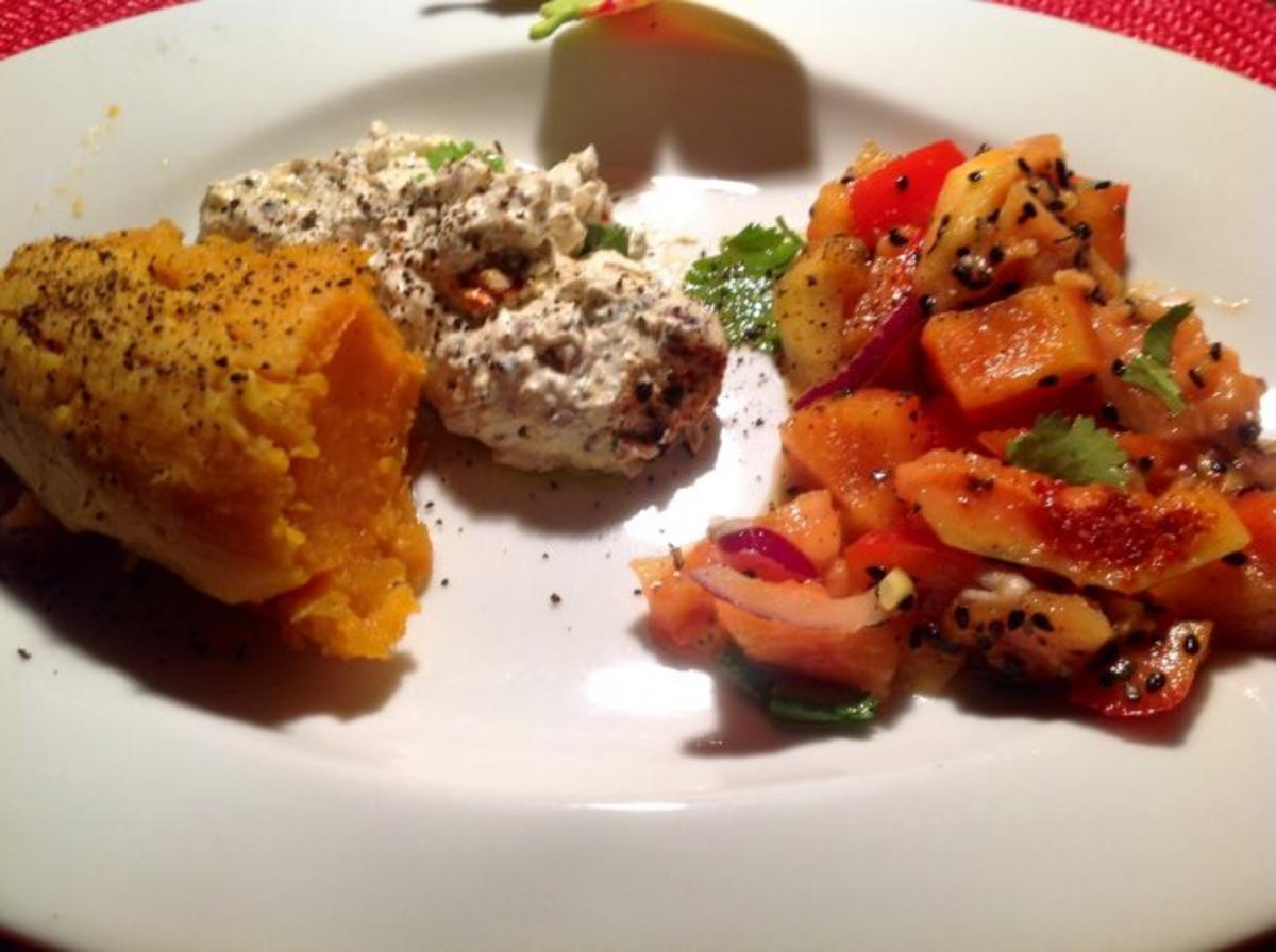 Bilder für Papaya-Paprika-Salat, Papaya-Frischäse-Dip dazu eine Süßkartoffel - Rezept