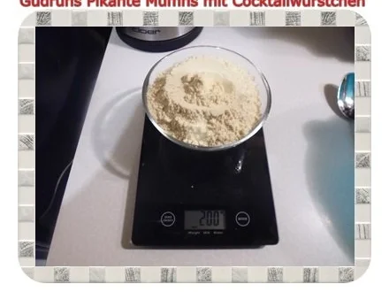 Muffins: Pikante Muffins mit Cocktailwürstchen - Rezept - Bild Nr. 3