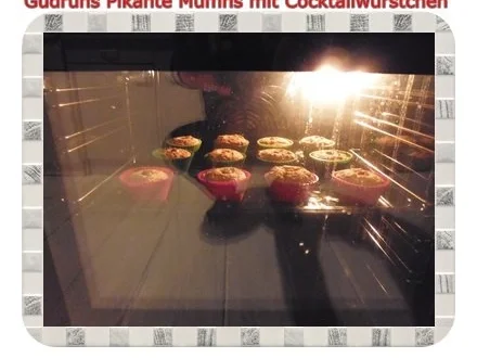 Muffins: Pikante Muffins mit Cocktailwürstchen - Rezept - Bild Nr. 11