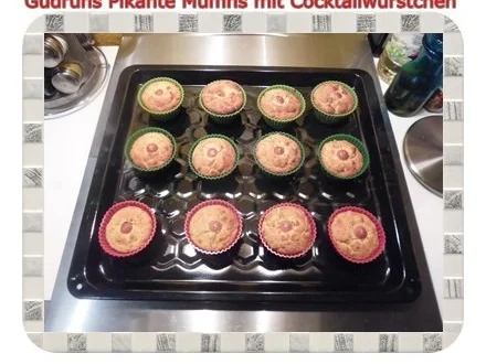 Muffins: Pikante Muffins mit Cocktailwürstchen - Rezept - Bild Nr. 13