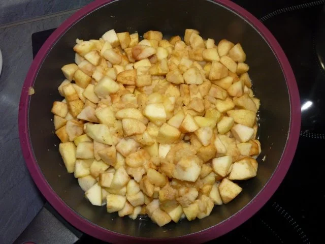 Rezept: Apfeltorte Bild Nr. 3 Apfeltorte - Rezept - Bild Nr. 3