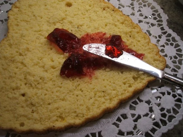 Rezept: Backen: Biskuitherz mit Kaffeecreme Bild Nr. 11 Backen: Biskuitherz mit Kaffeecreme - Rezept - Bild Nr. 11