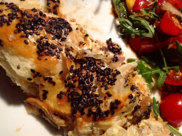 Ricotta mit Tomaten und Paprika im Blätterteig - Rezept