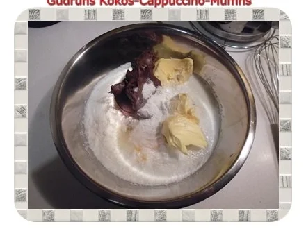 Rezept: Muffins: Kokos-Cappuccino-Muffins Bild Nr. 9 Muffins: Kokos-Cappuccino-Muffins - Rezept - Bild Nr. 9