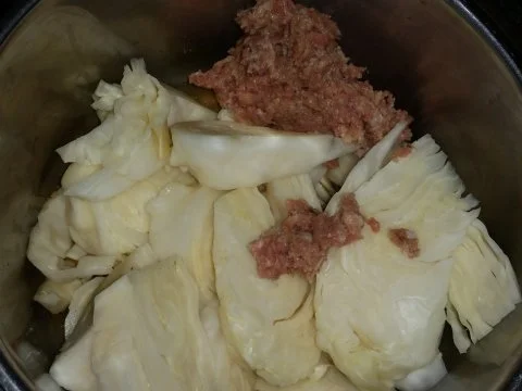 Hackfleisch: Kohlrouladen mit einer Putenhackfleisch Füllung - Rezept - Bild Nr. 7