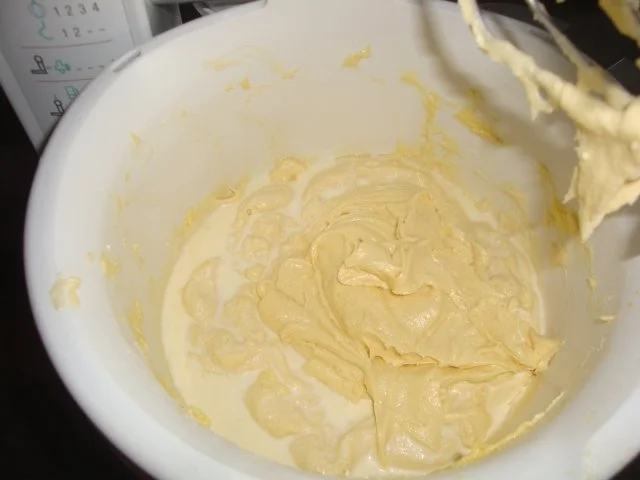 Rezept: Waffeln mit Zimt-Kirschen Bild Nr. 3 Waffeln mit Zimt-Kirschen - Rezept - Bild Nr. 3