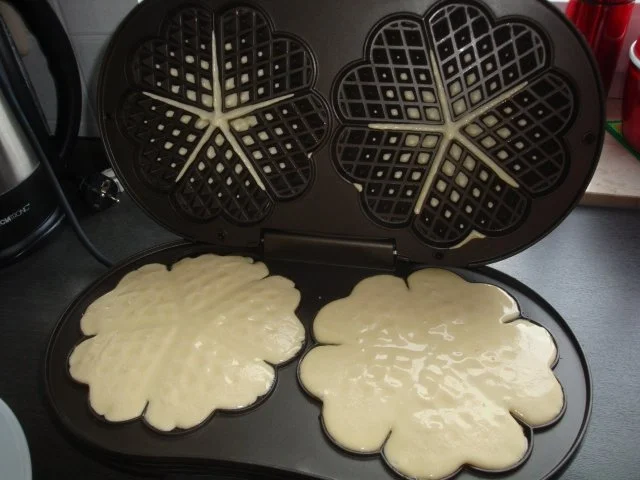 Rezept: Waffeln mit Zimt-Kirschen Bild Nr. 4 Waffeln mit Zimt-Kirschen - Rezept - Bild Nr. 4