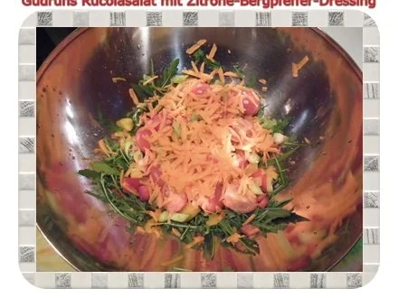 Rezept: Salat: Rucolasalat mit Zitrone-Bergpfeffer-Dressing Bild Nr. 3 Salat: Rucolasalat mit Zitrone-Bergpfeffer-Dressing - Rezept - Bild Nr. 3