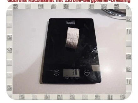 Rezept: Salat: Rucolasalat mit Zitrone-Bergpfeffer-Dressing Bild Nr. 5 Salat: Rucolasalat mit Zitrone-Bergpfeffer-Dressing - Rezept - Bild Nr. 5