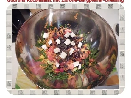 Rezept: Salat: Rucolasalat mit Zitrone-Bergpfeffer-Dressing Bild Nr. 6 Salat: Rucolasalat mit Zitrone-Bergpfeffer-Dressing - Rezept - Bild Nr. 6