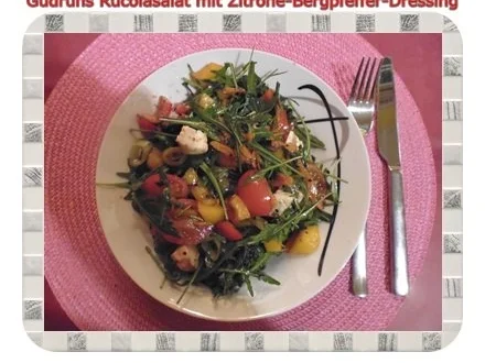 Rezept: Salat: Rucolasalat mit Zitrone-Bergpfeffer-Dressing Bild Nr. 8 Salat: Rucolasalat mit Zitrone-Bergpfeffer-Dressing - Rezept - Bild Nr. 8