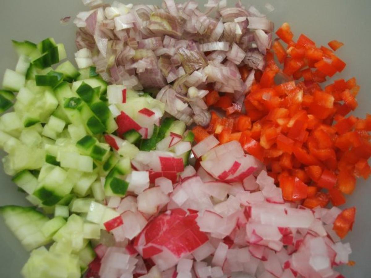 Salate: Eiersalat mit Paprika und Gurke - Rezept - Bild Nr. 3