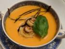 Kürbissuppe mit Blätterteig- Pesto Schnecken - Rezept
