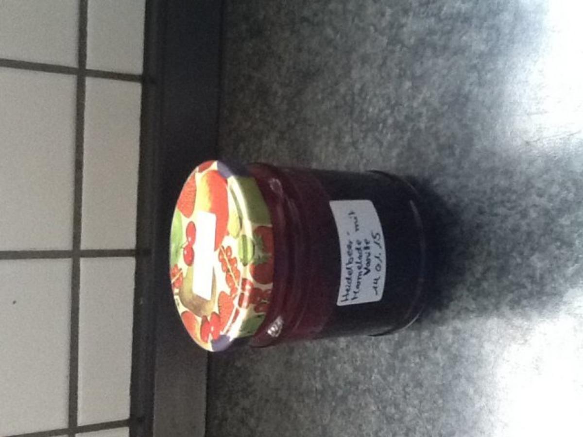 Heidelbeer-Marmelade mit einem hauch Vanille und HeidelbeerSirup ...