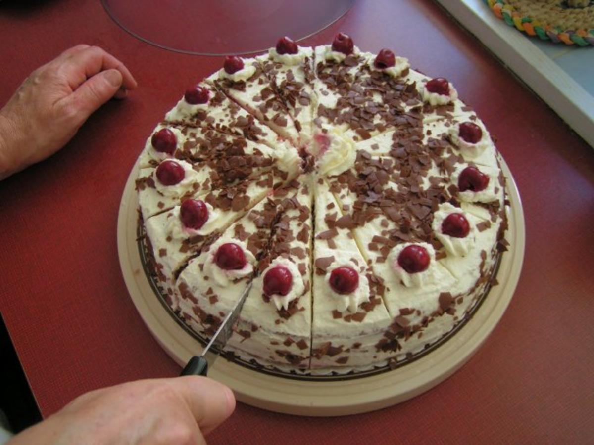 Schwarzwälder Kirsch Torte - Rezept - Bild Nr. 6
