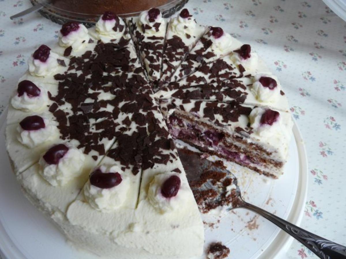 Schwarzwälder Kirsch Torte - Rezept - Bild Nr. 7