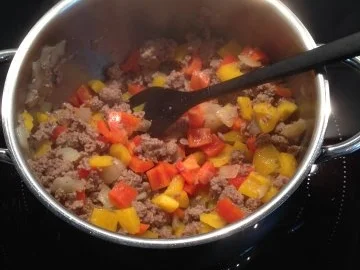 Blätterteig mit Hackfleisch und Paprika - Rezept - Bild Nr. 2