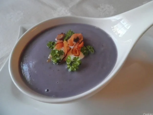 Violette Kartoffelsuppe ... - Rezept