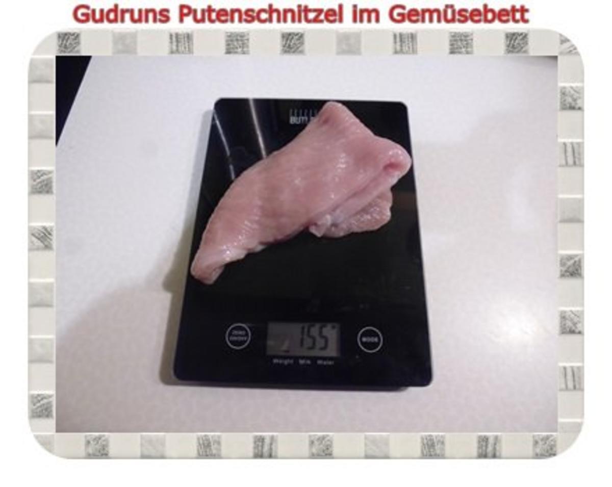 Fleisch: Pikantes Putenschnitzel im Gemüsebett - Rezept - Bild Nr. 2