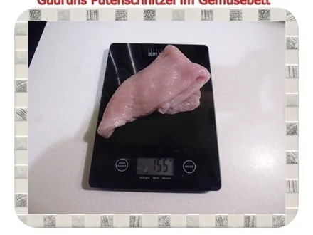 Fleisch: Pikantes Putenschnitzel im Gemüsebett - Rezept - Bild Nr. 2