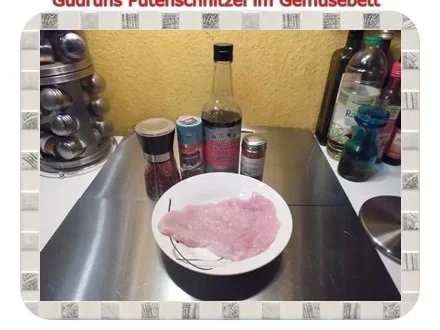 Fleisch: Pikantes Putenschnitzel im Gemüsebett - Rezept - Bild Nr. 3